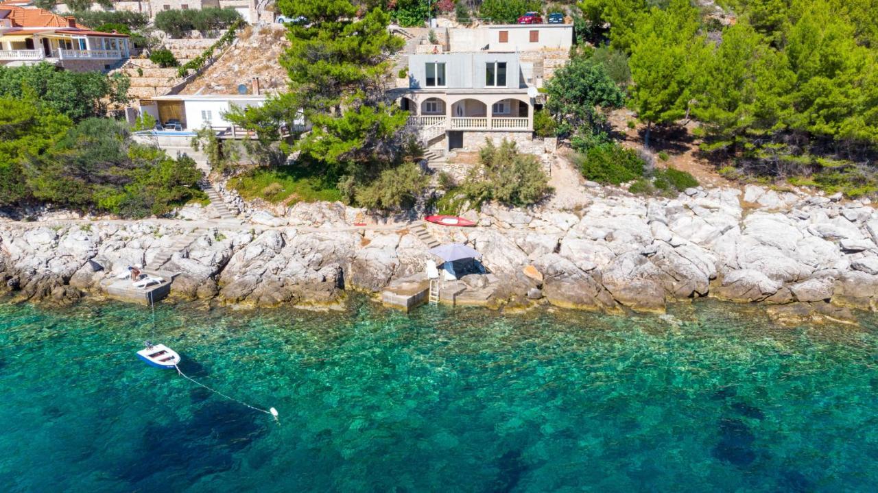 Apartments By The Sea Cove Zaglav, Korcula - 12208 프리즈바 외부 사진