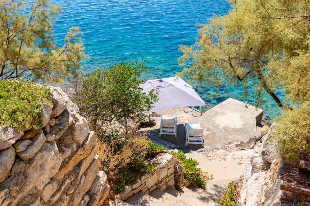 Apartments By The Sea Cove Zaglav, Korcula - 12208 프리즈바 외부 사진